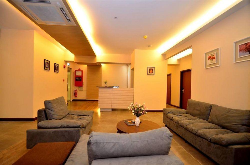 Little Gaya Hotel Kota Kinabalu Exterior photo